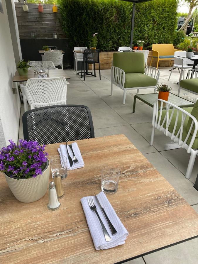 Hotel Restaurant L'Eskemm St Brieuc-Tregueux Exterior photo
